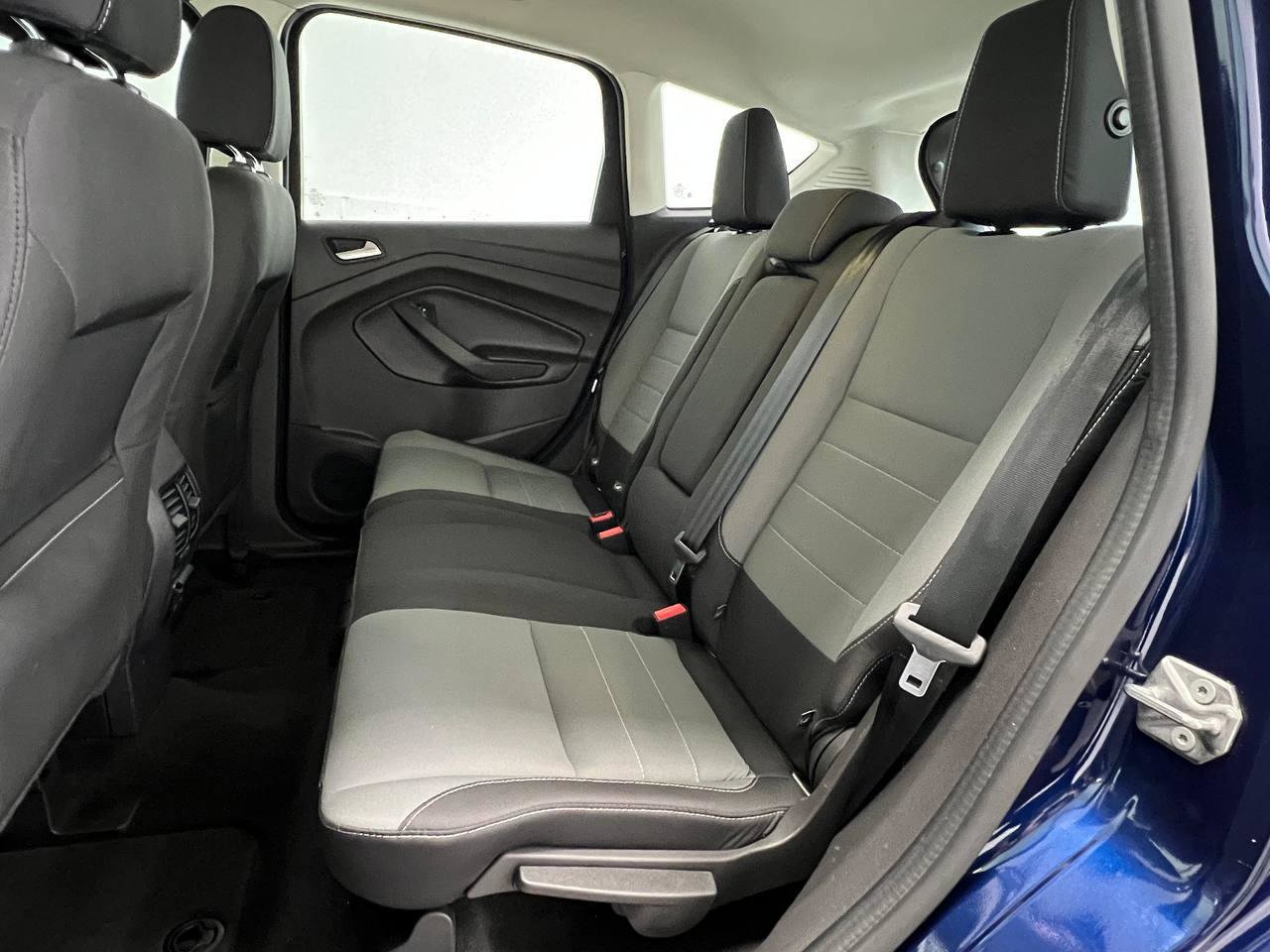 Used 2016 Ford C-MAX SE w/ Cargo Management Package image 10