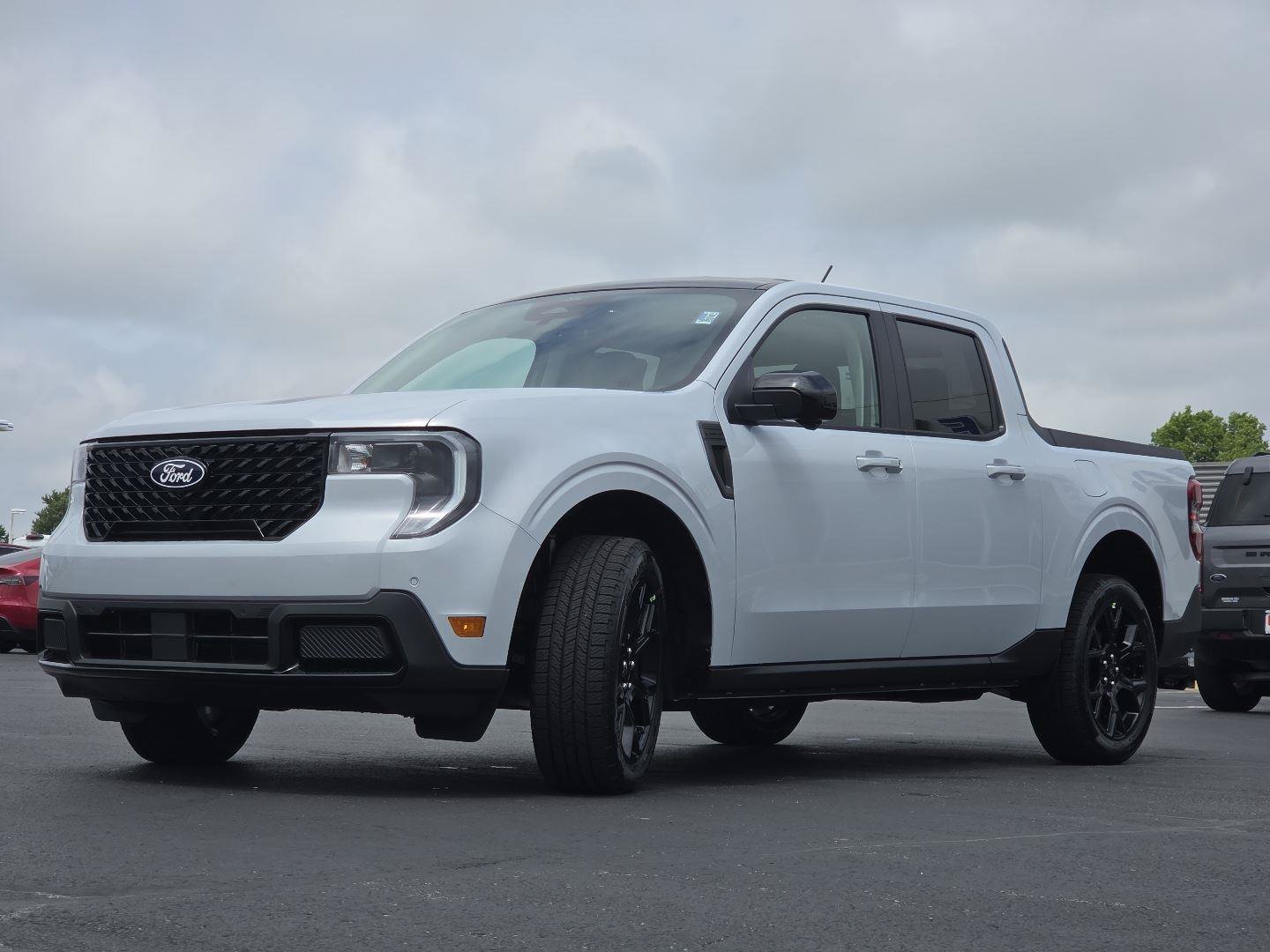 New 2026 Ford Maverick Lariat w/ Black Appearance Package AWD/4WD image 14
