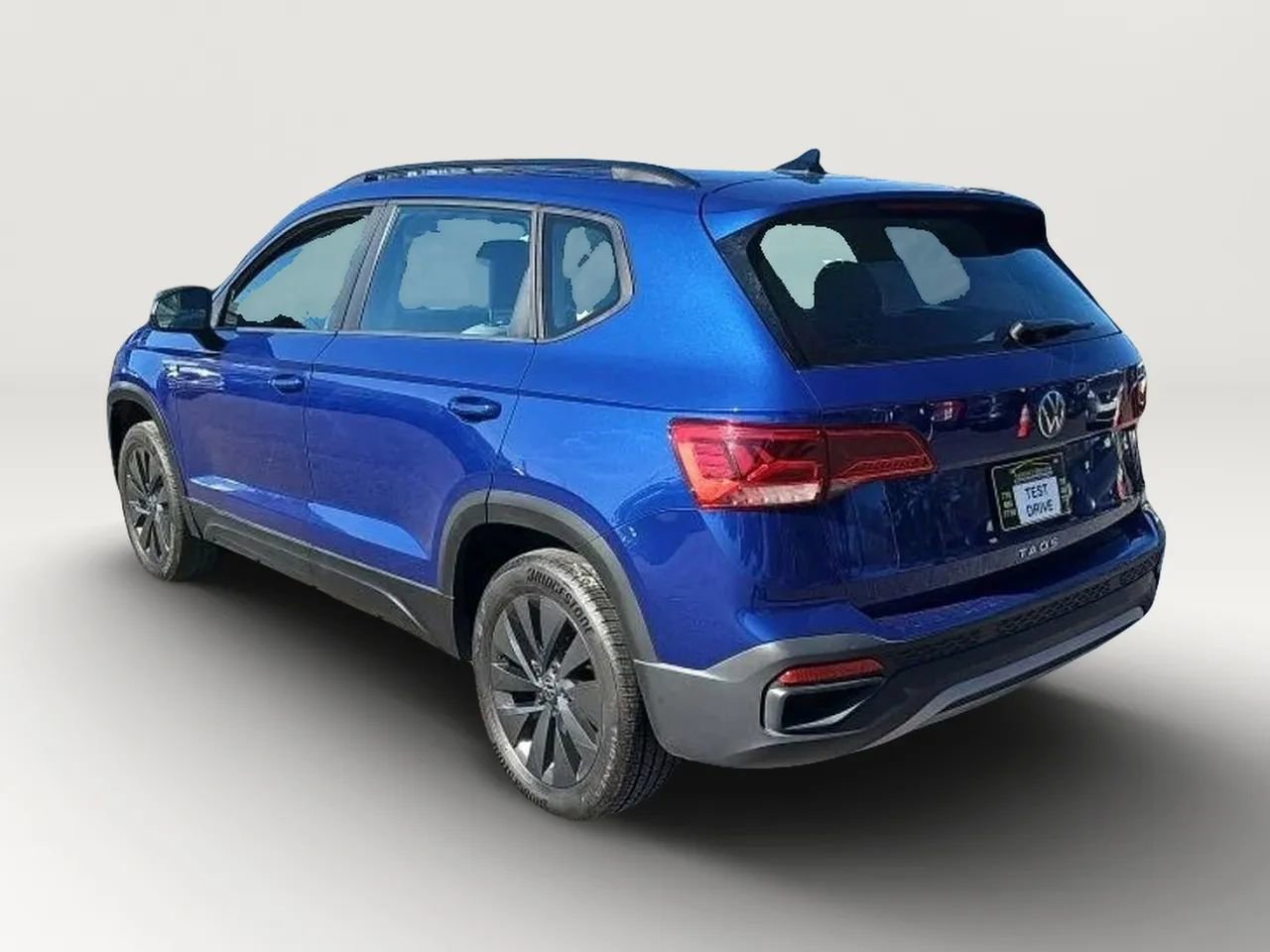 Used 2024 Volkswagen Taos S image 3