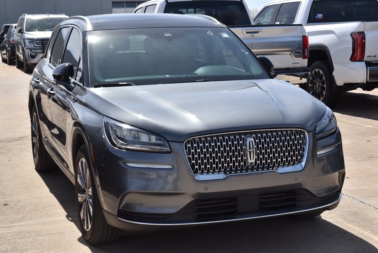 Used 2022 Lincoln Corsair Reserve w/ Equipment Group 201A image 4