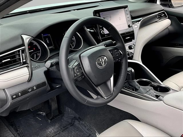 Used 2024 Toyota Camry SE w/ Audio Upgrade Package FWD image 18