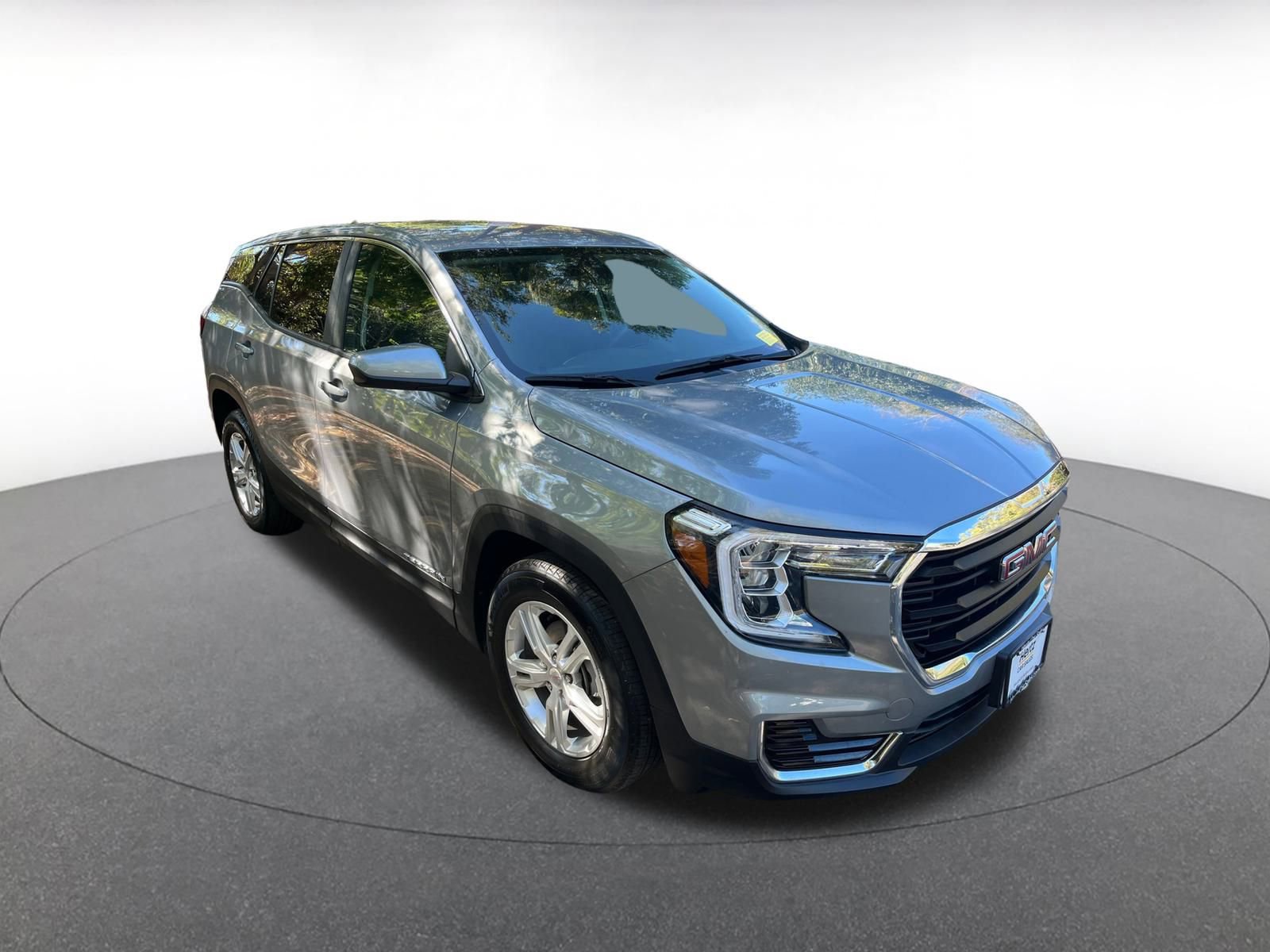 Used 2024 GMC Terrain SLE