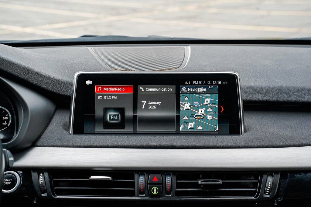 Used 2018 BMW X5 xDrive40e w/ M Sport Package image 15