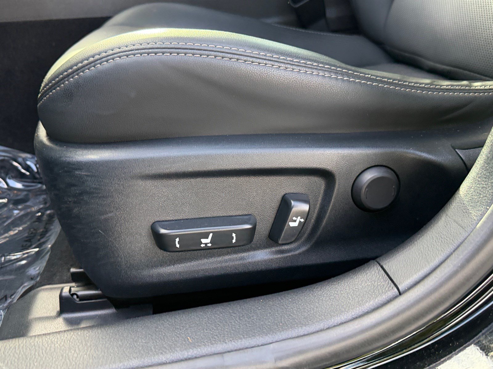 Used 2017 Lexus IS 300 AWD w/ Navigation System Package image 14