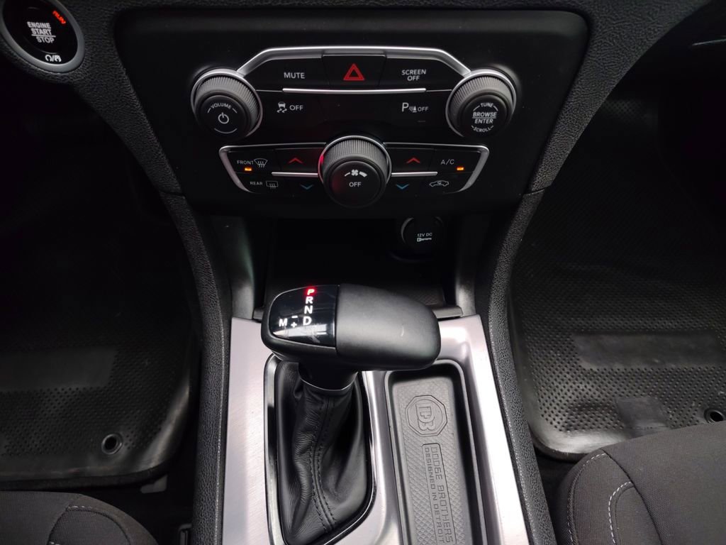 Used 2023 Dodge Charger SXT w/ Blacktop Package image 9