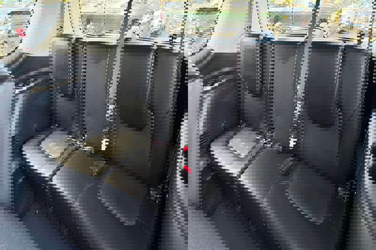 Used 2024 Nissan Armada SV AWD/4WD image 17