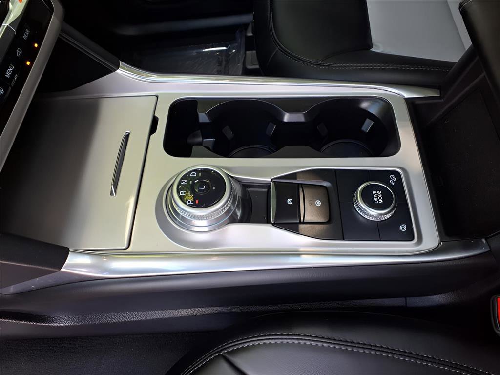 Used 2023 Ford Explorer XLT w/ Equipment Group 202A image 16