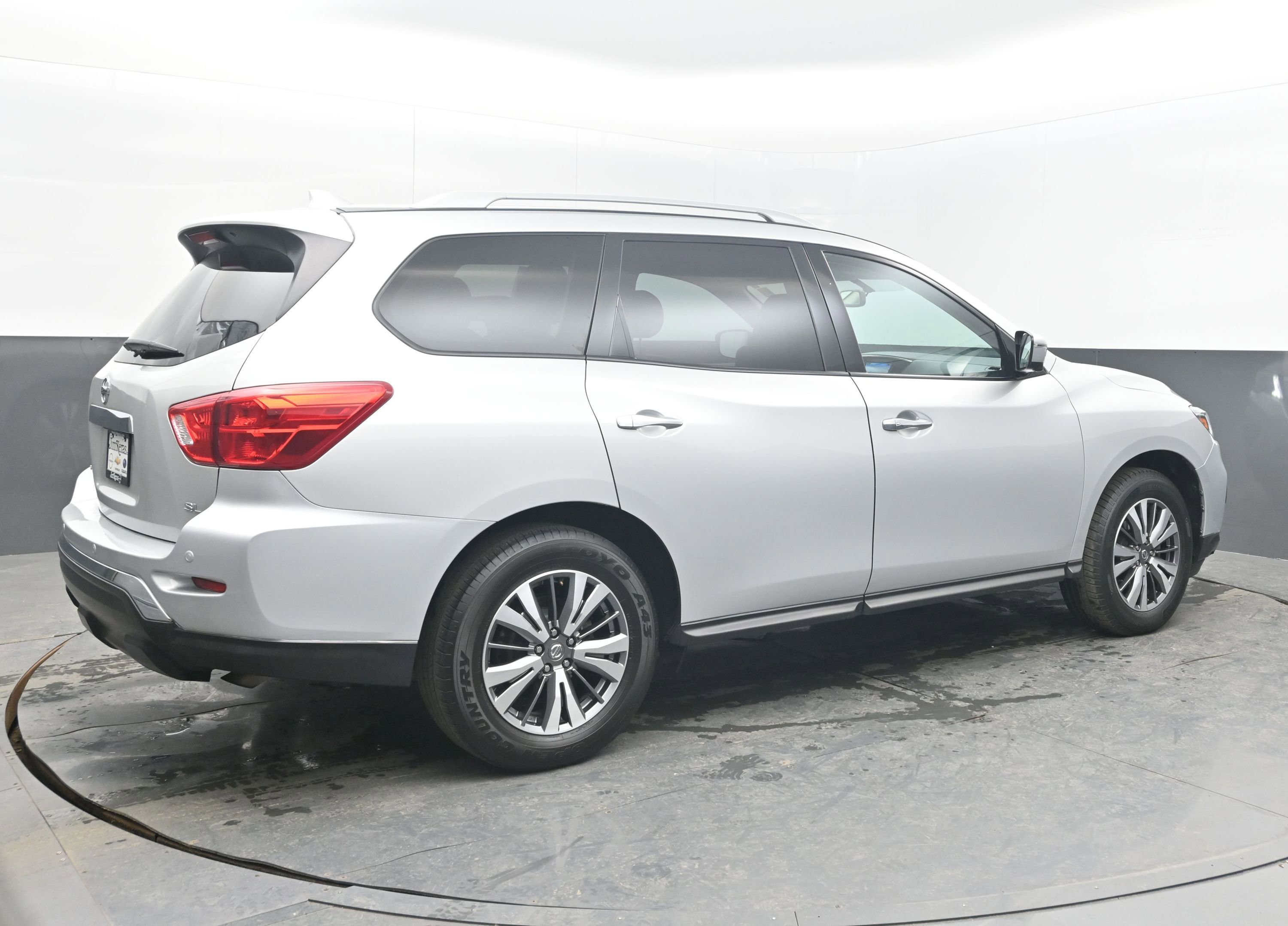 Used 2020 Nissan Pathfinder SL image 7