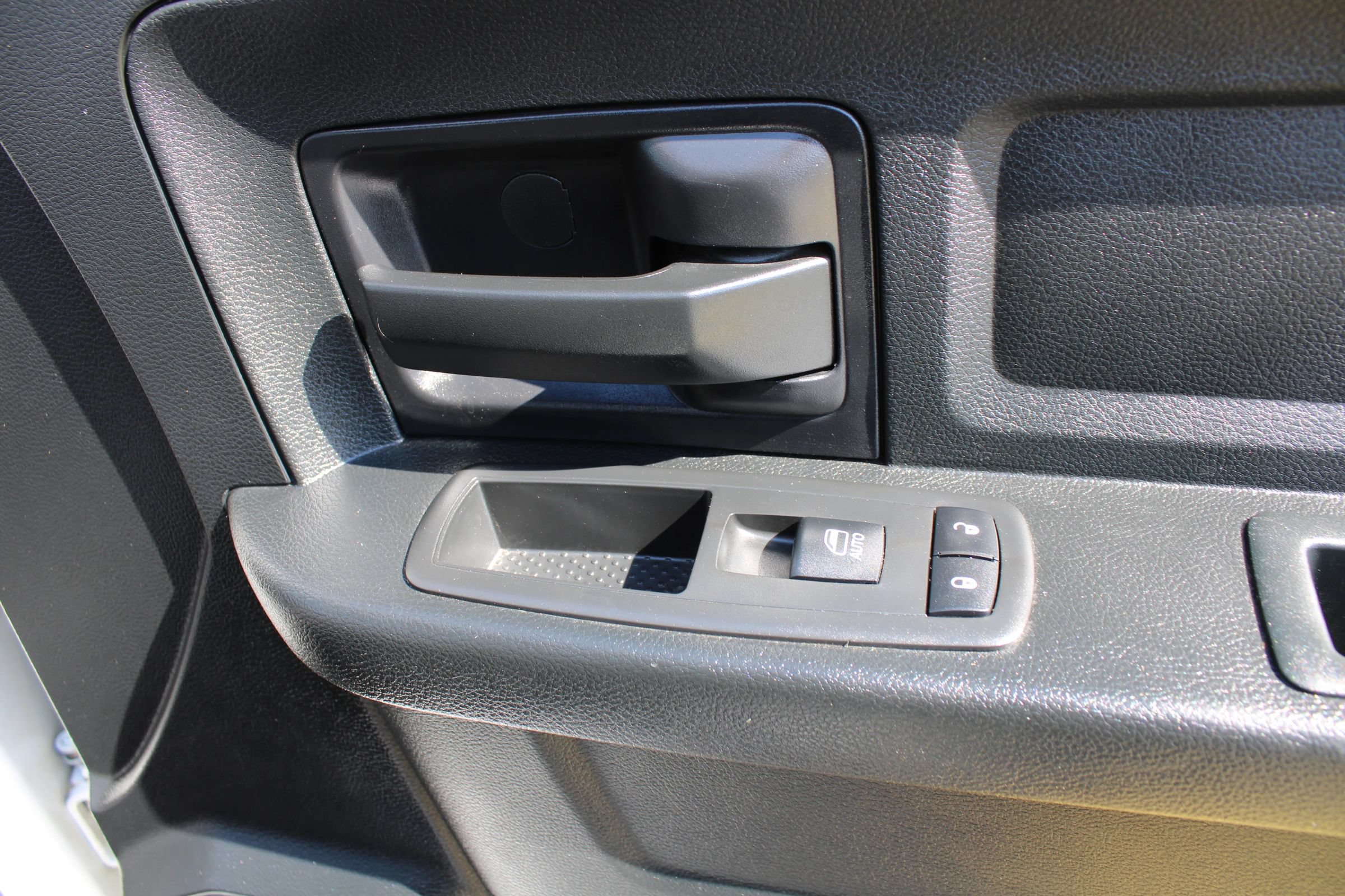 Used 2017 RAM 1500 Tradesman RWD image 11