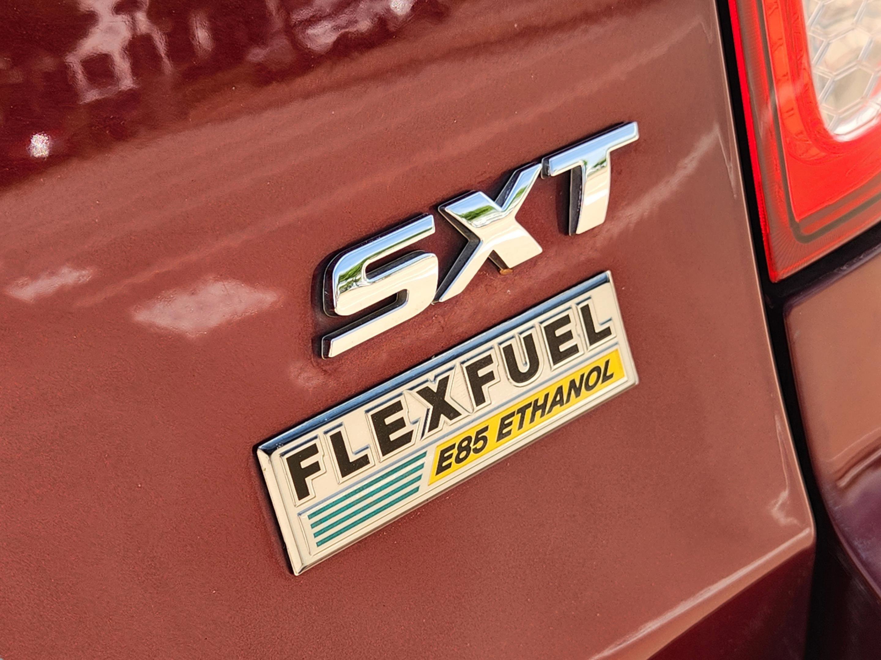 Used 2017 Dodge Grand Caravan SXT image 14