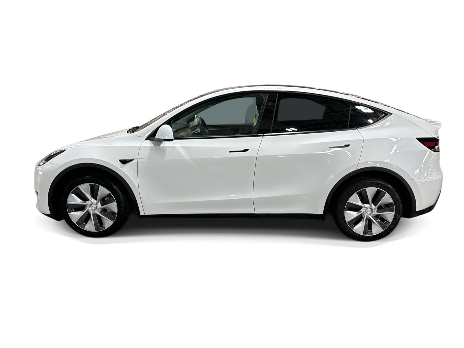 Certified 2023 Tesla Model Y Long Range AWD/4WD image 3