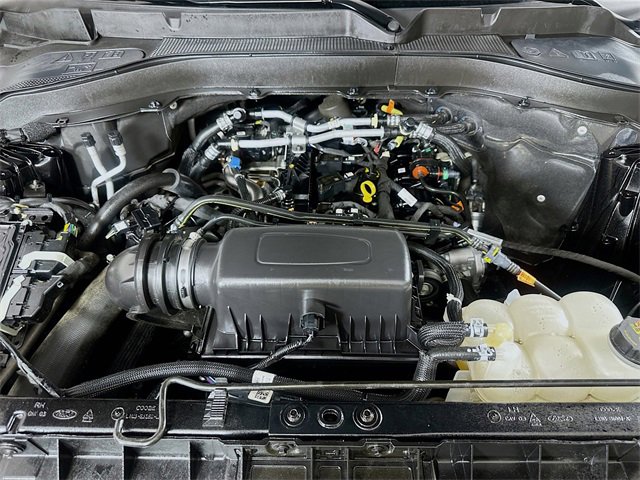Used 2024 Ford Explorer XLT w/ Equipment Group 202A image 28