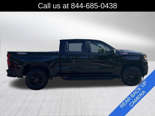 Used 2022 Chevrolet Silverado 1500 LT Trail Boss w/ Convenience Package II AWD/4WD image 4
