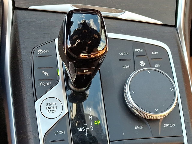 Certified 2022 BMW 430i xDrive Convertible w/ Premium Package image 9