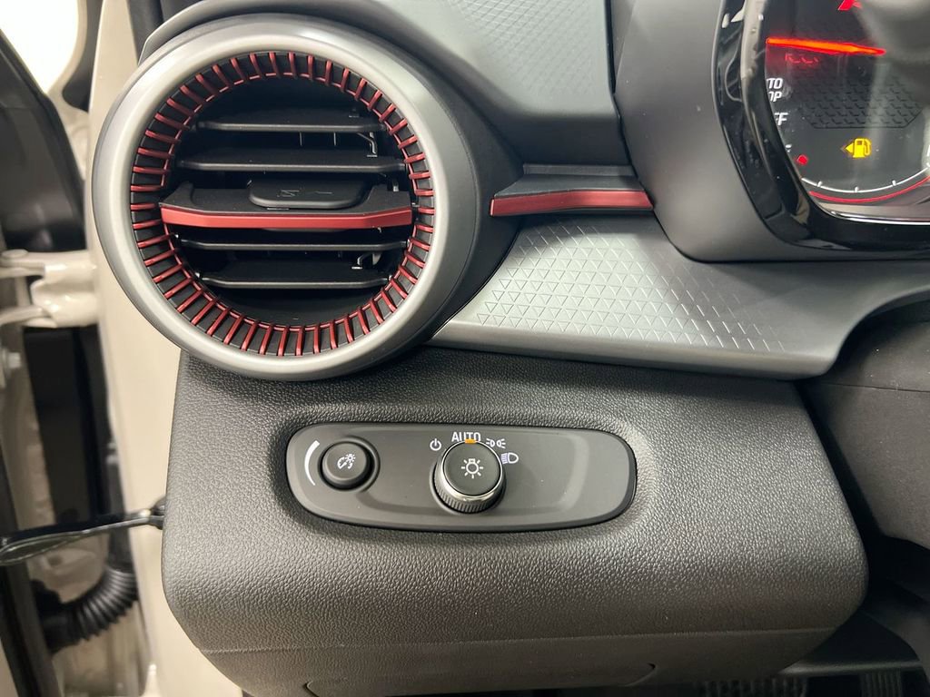 New 2026 Chevrolet Trax RS image 18