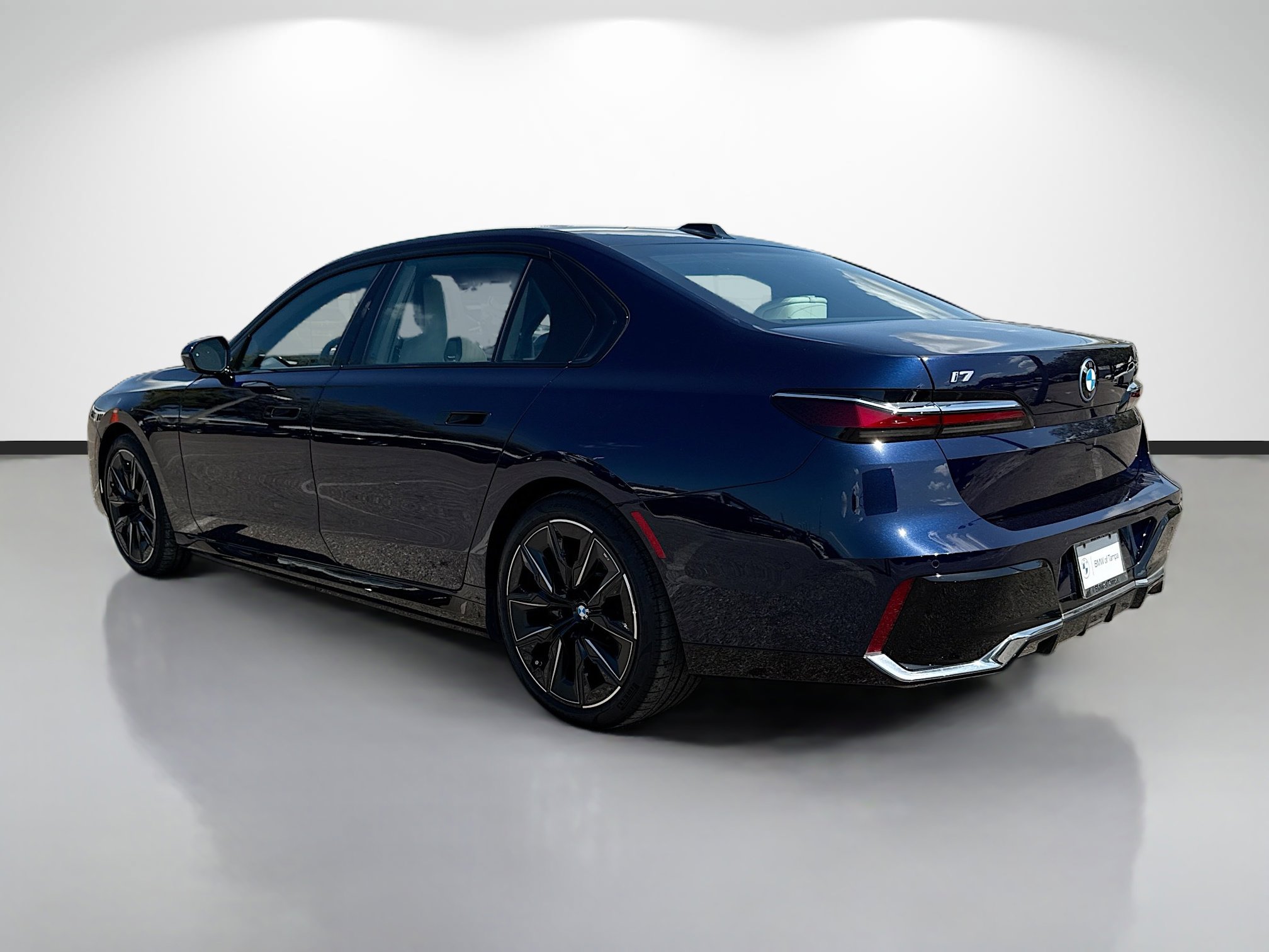 Used 2023 BMW i7 xDrive60 image 5