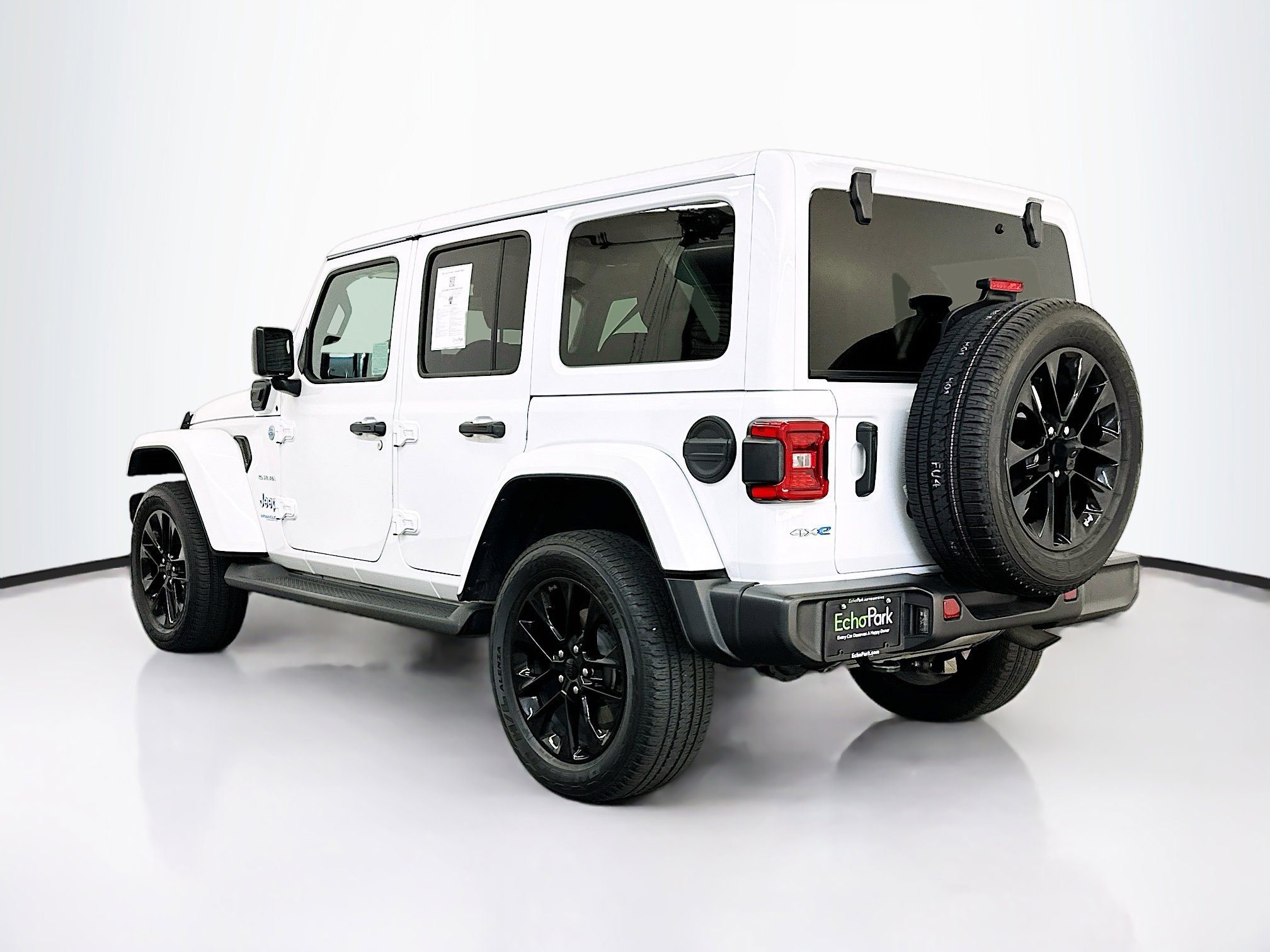 Used 2021 Jeep Wrangler Sahara image 5