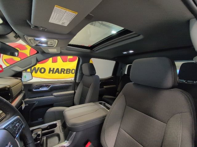 New 2026 Chevrolet Silverado 1500 RST w/ Dark Appearance Package image 31