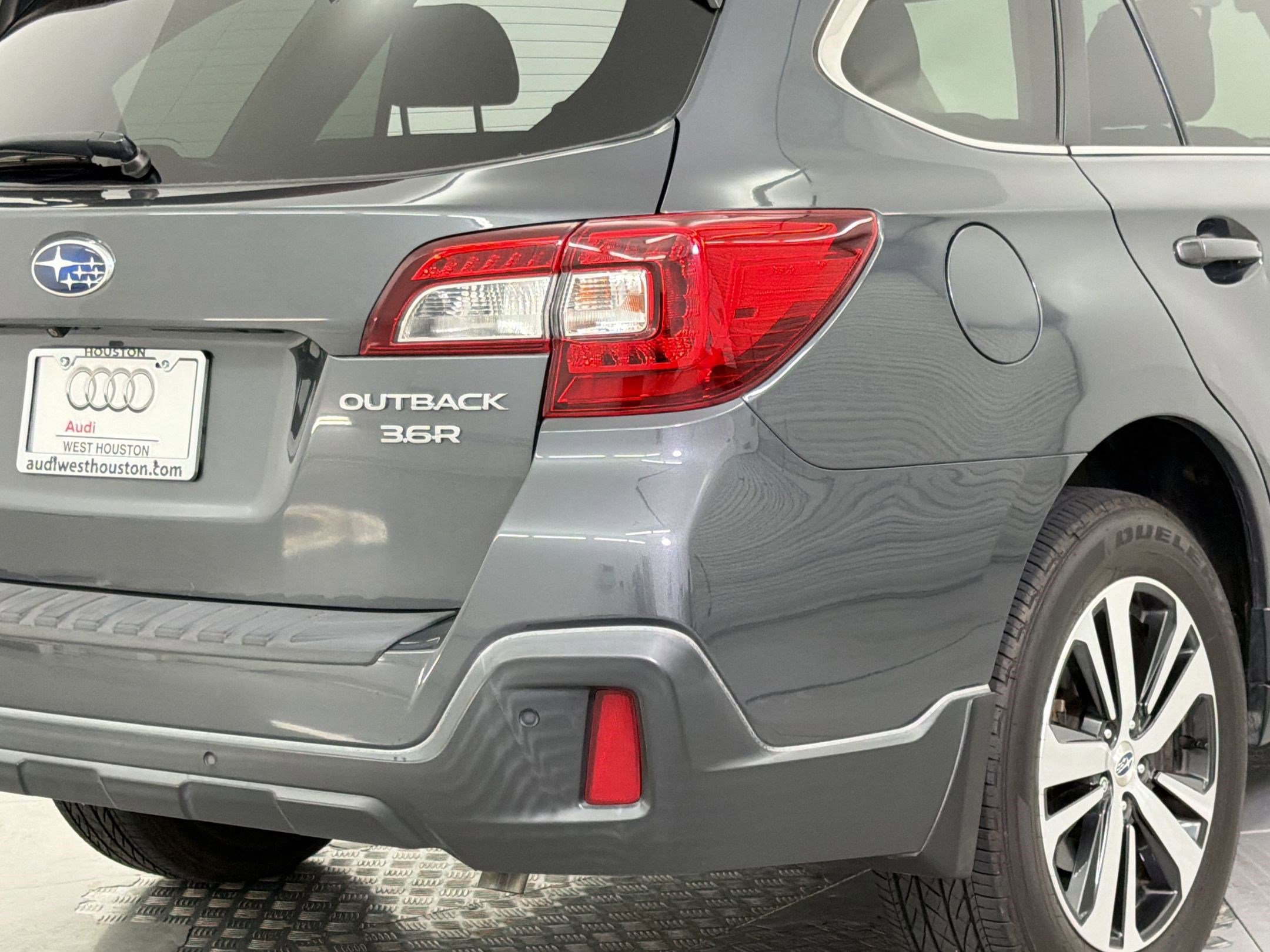 Used 2019 Subaru Outback 3.6R Limited image 12