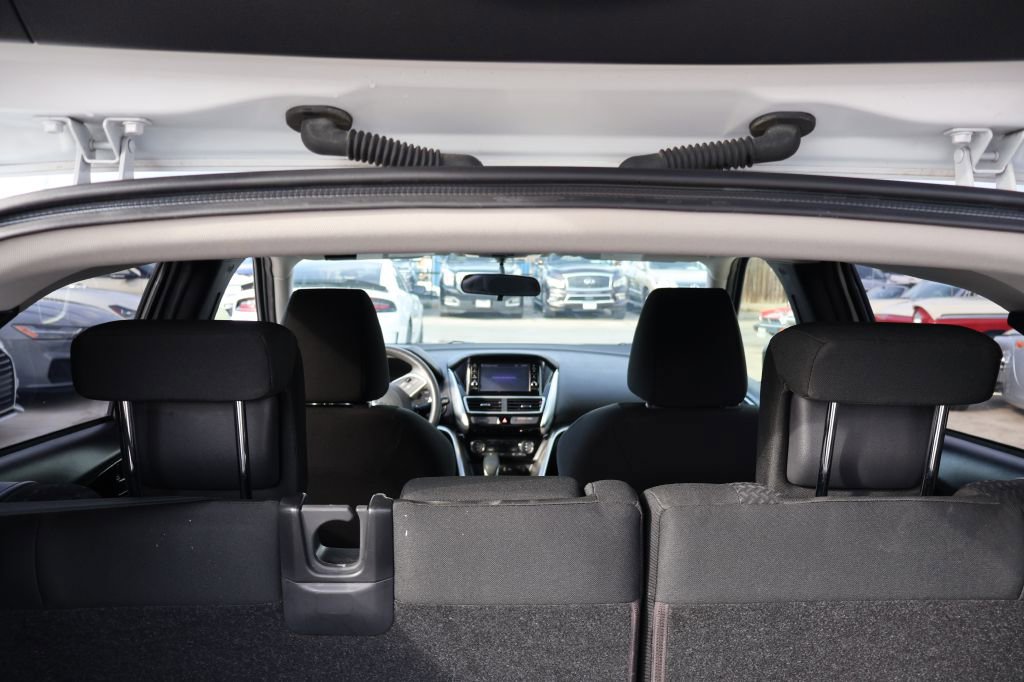 Used 2019 Mitsubishi Eclipse Cross ES FWD image 11
