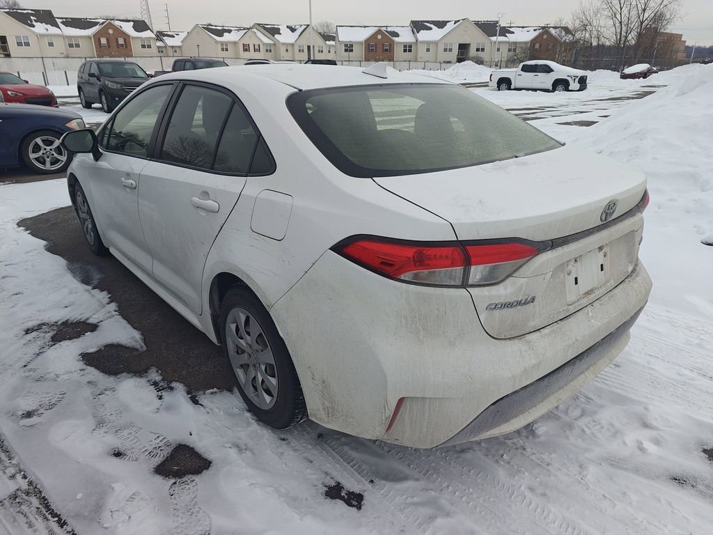 Used 2020 Toyota Corolla LE image 4