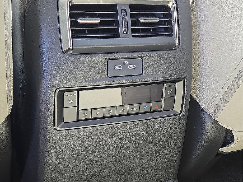 New 2026 MAZDA CX-90 Plug-In Hybrid w/ Preferred image 17