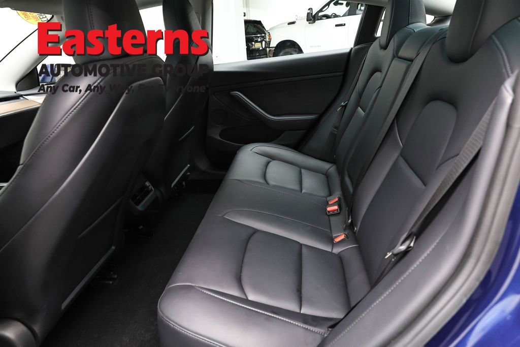 Used 2023 Tesla Model 3 Standard Range image 17