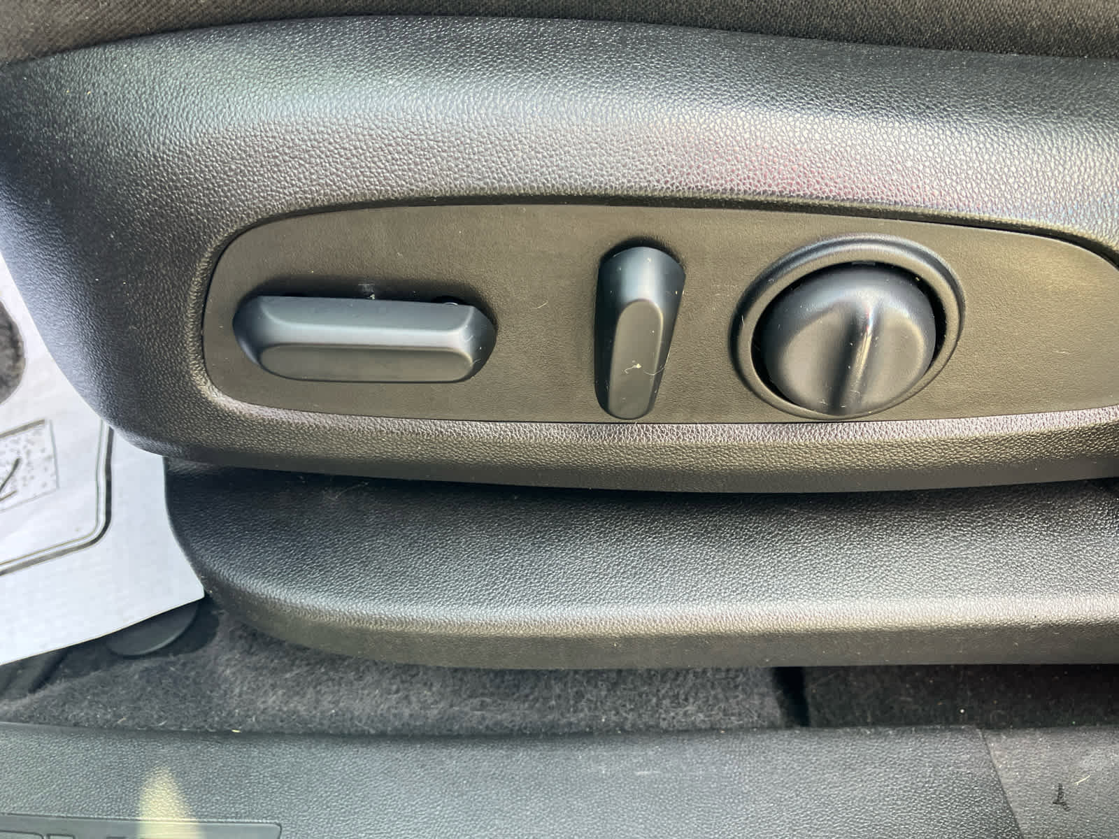 Used 2019 Chevrolet Equinox LT image 11