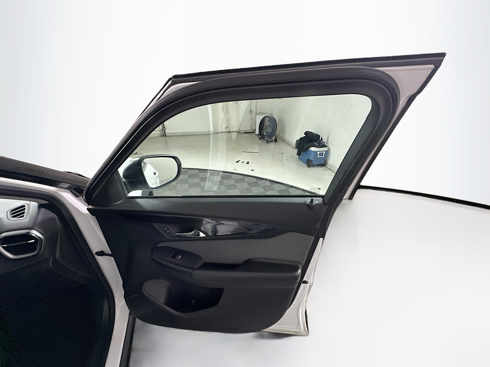 Used 2024 Chevrolet TrailBlazer LS image 31