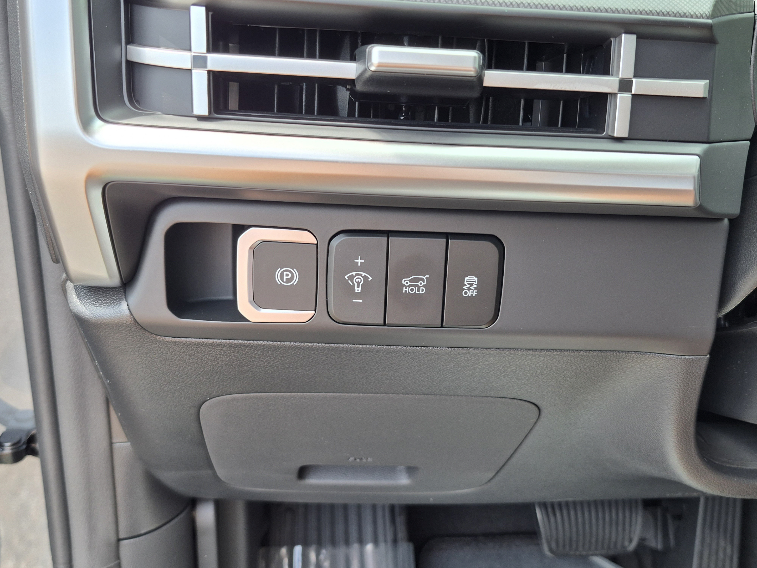New 2027 Hyundai Santa Fe SEL FWD image 32