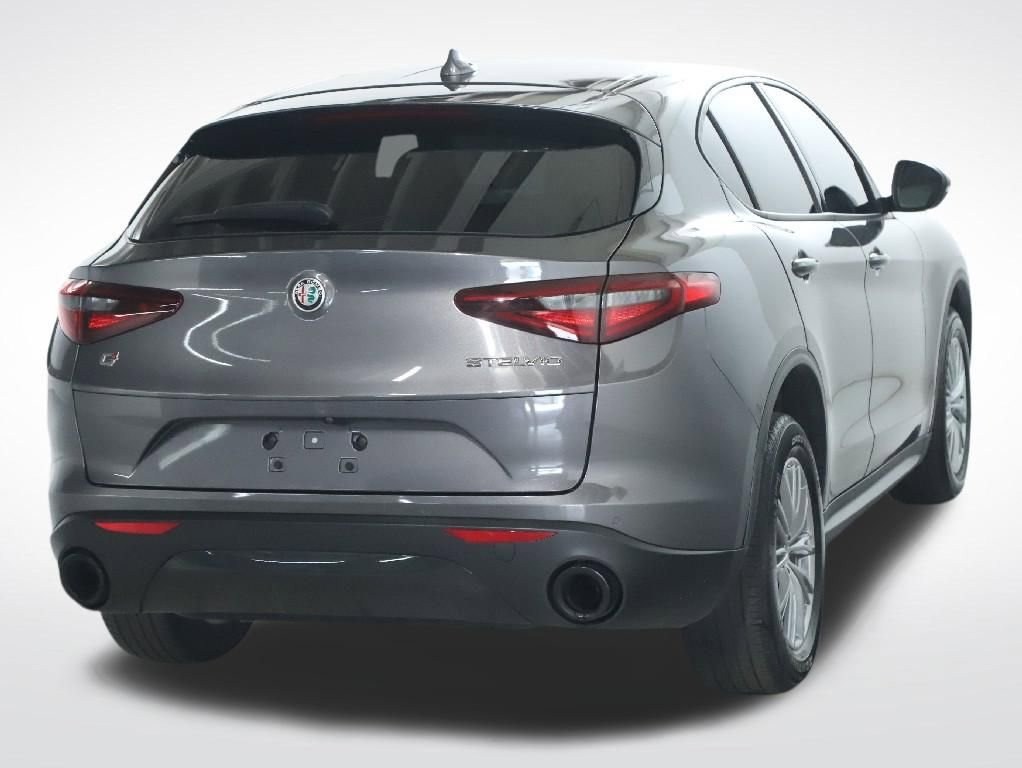 Used 2023 Alfa Romeo Stelvio Sprint AWD/4WD image 48