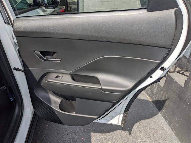 Used 2024 Hyundai Kona SEL FWD image 16