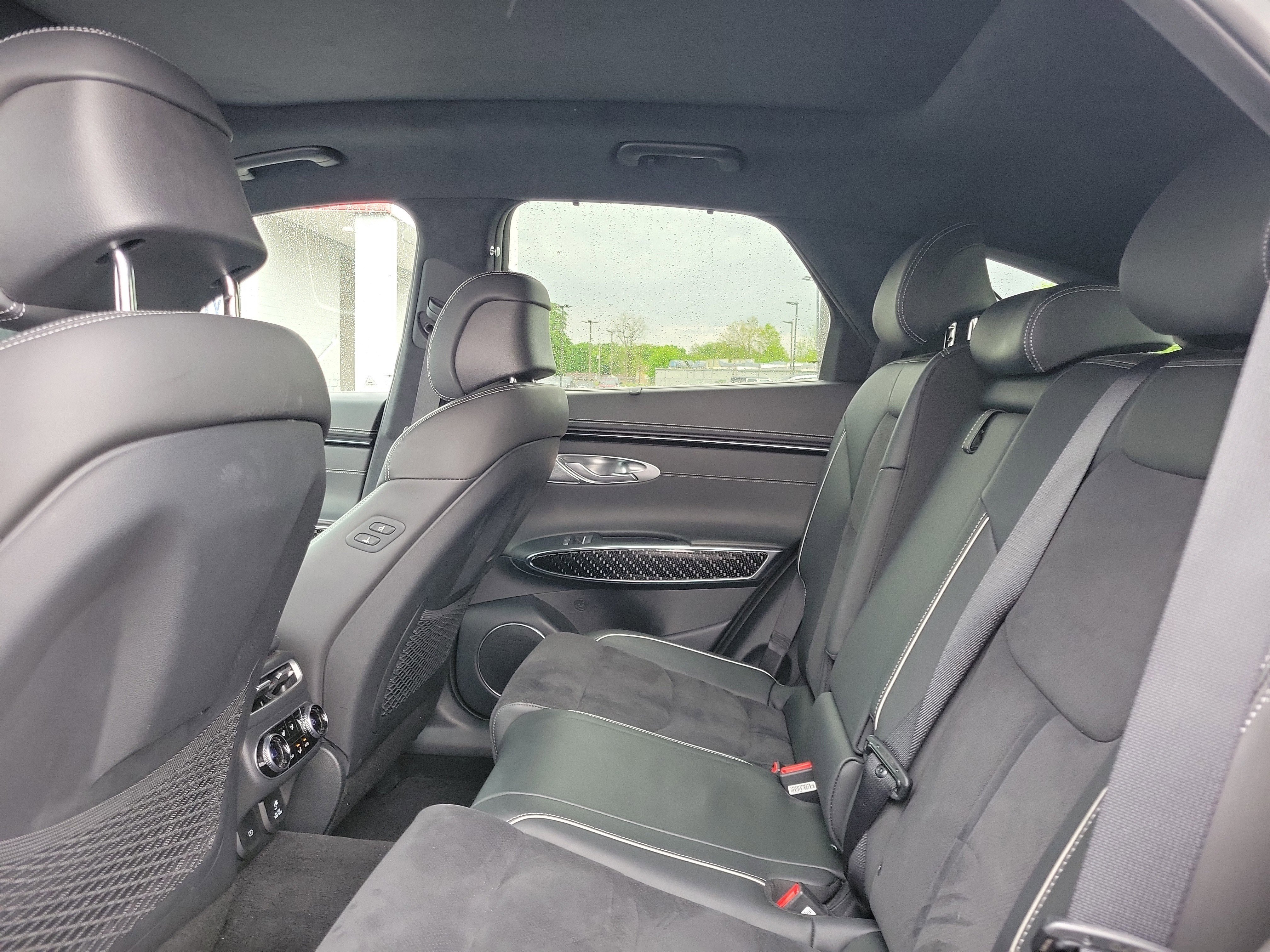 Used 2022 Genesis GV70 3.5T Sport w/ Sport Prestige Package AWD/4WD image 11