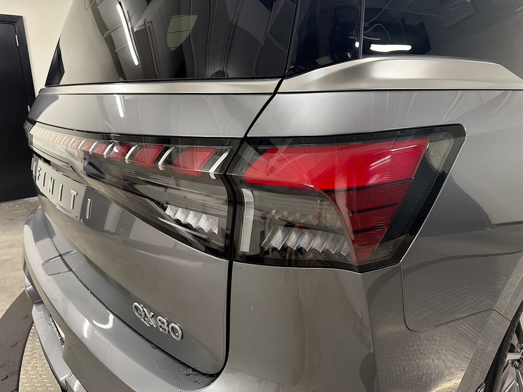 Certified 2026 INFINITI QX80 Luxe w/ Cargo Package RWD image 34