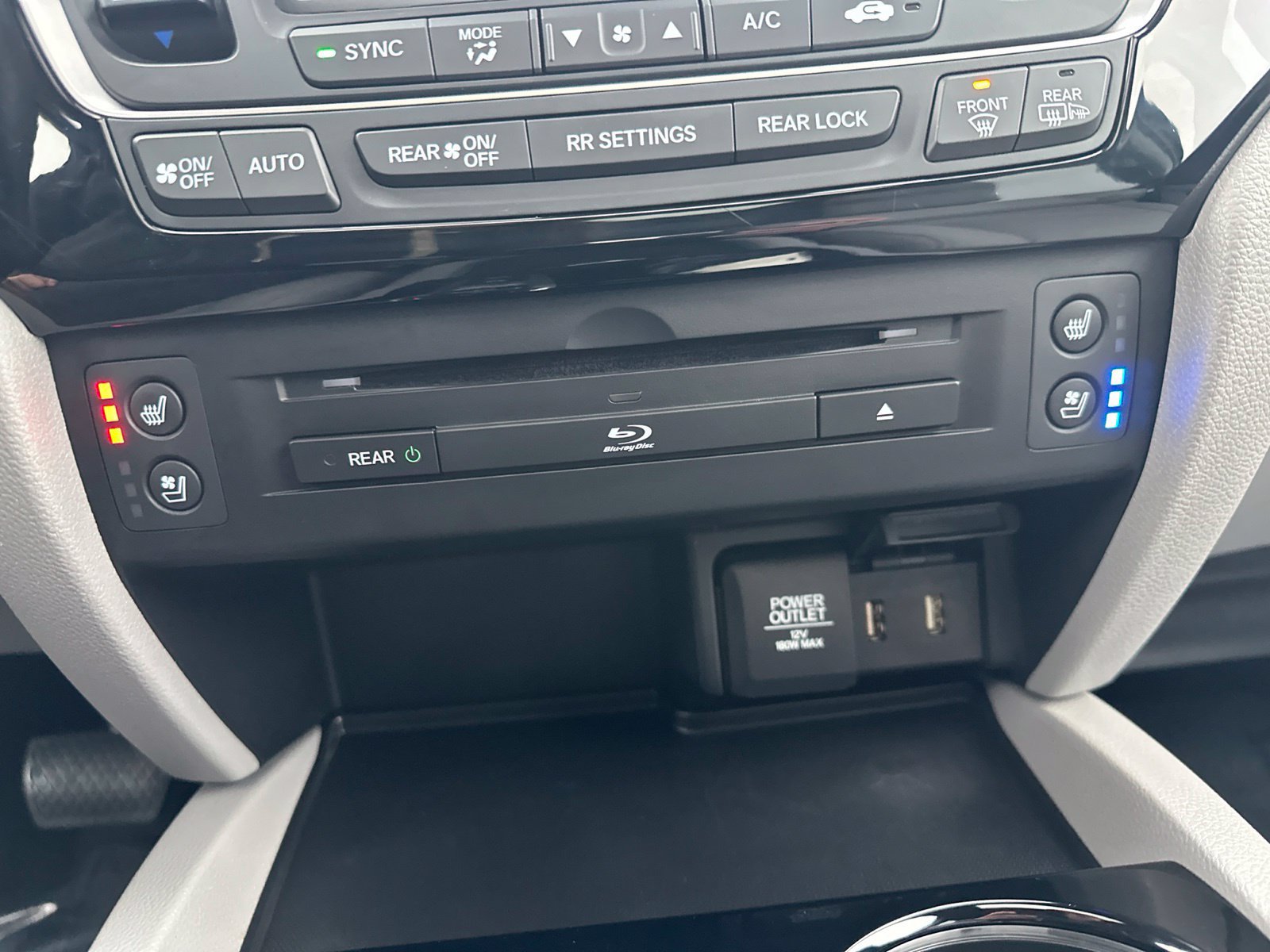 Used 2017 Honda Pilot Elite image 68