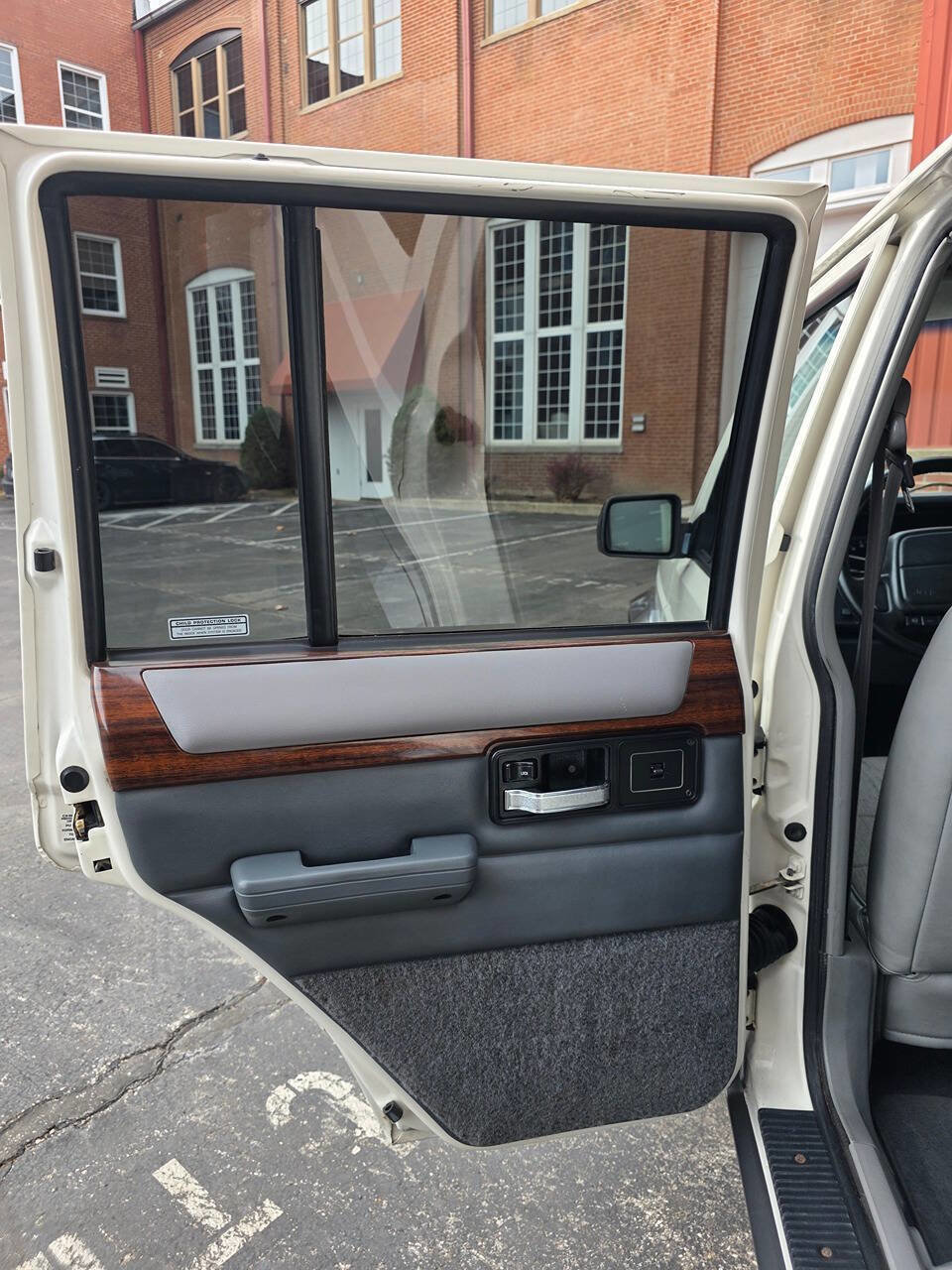 Used 1996 Jeep Cherokee 4WD 4-Door image 30