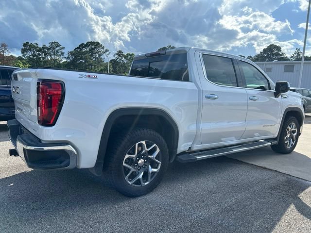 Used 2023 GMC Sierra 1500 SLT AWD/4WD image 4