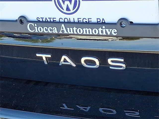 New 2025 Volkswagen Taos SE image 21