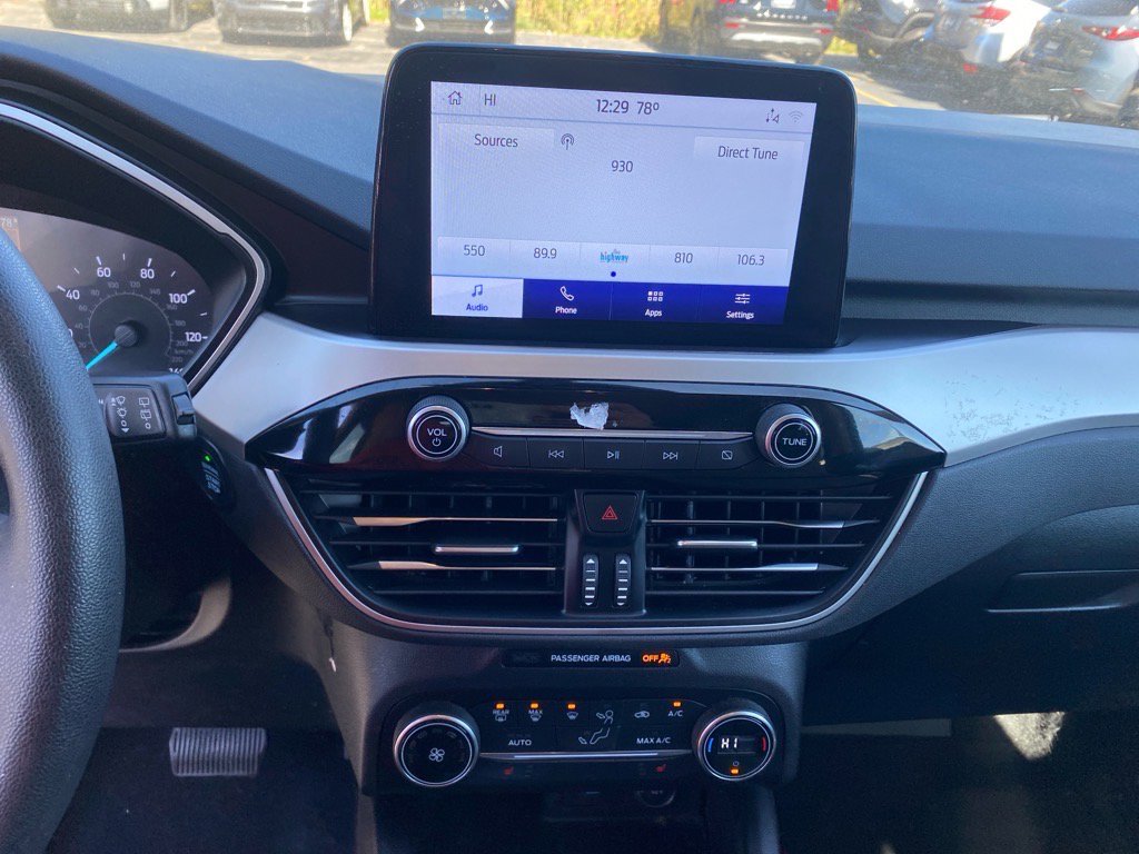 Used 2020 Ford Escape SE image 11