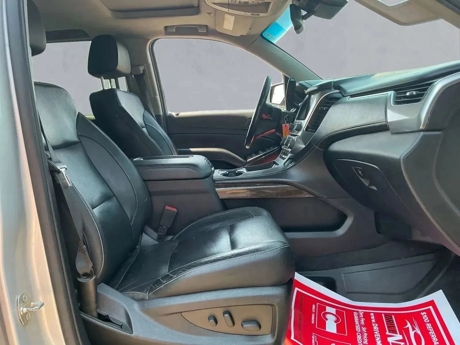 Used 2020 Chevrolet Suburban LT image 21