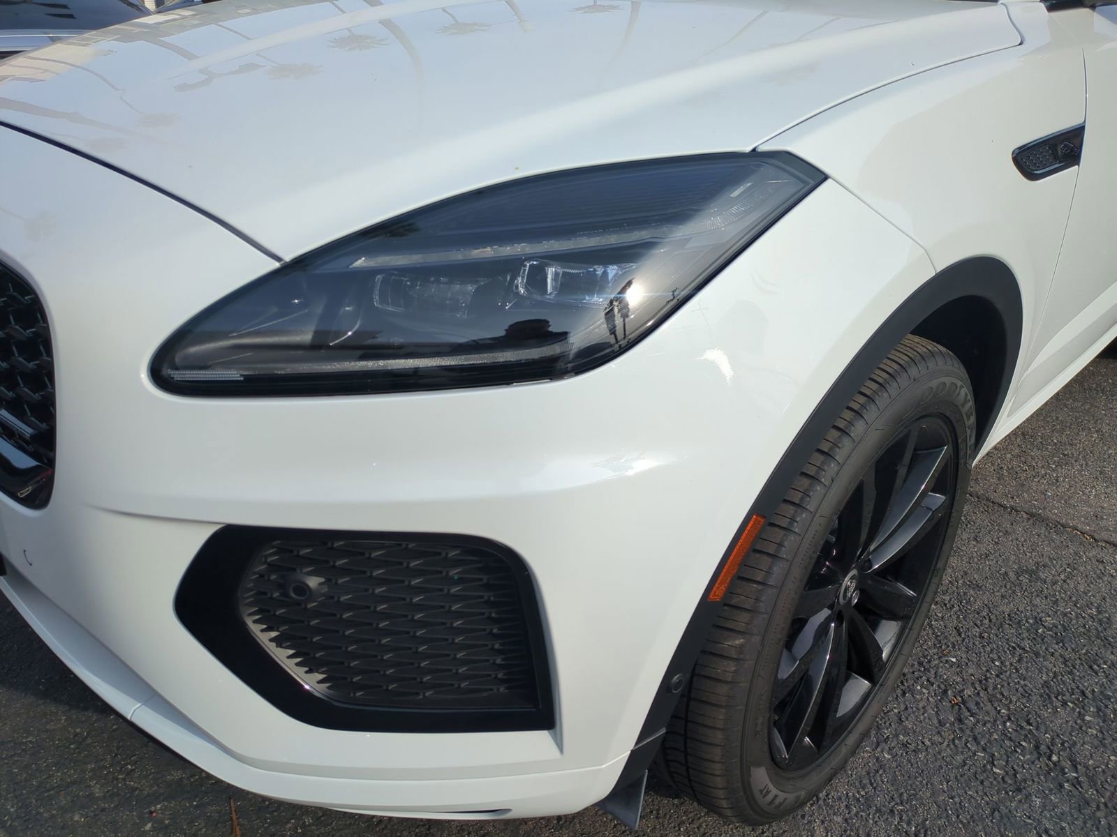 Used 2024 Jaguar E-PACE R-Dynamic SE image 10