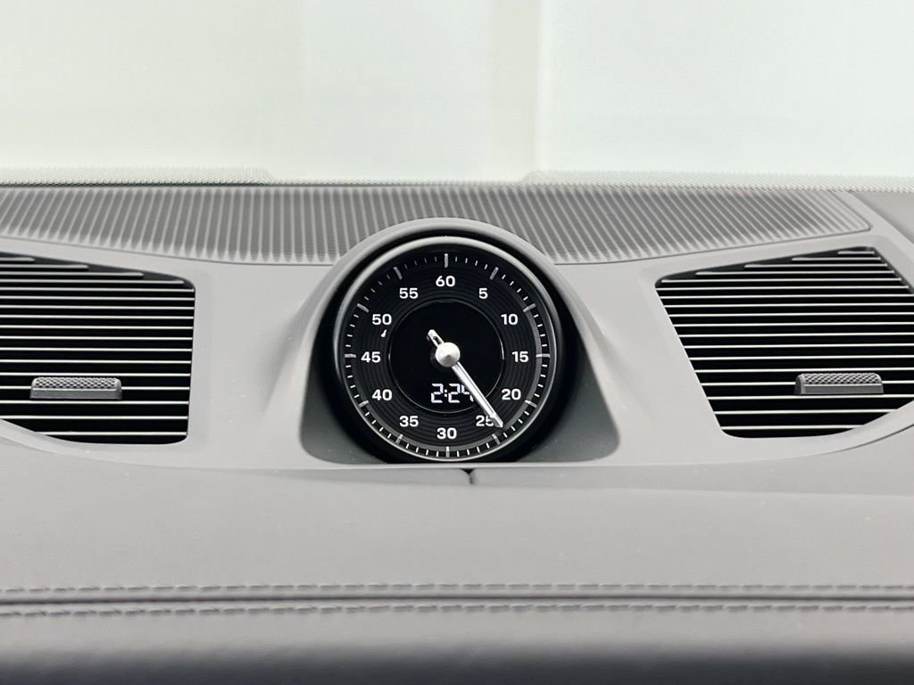 New 2025 Porsche Cayenne GTS image 12