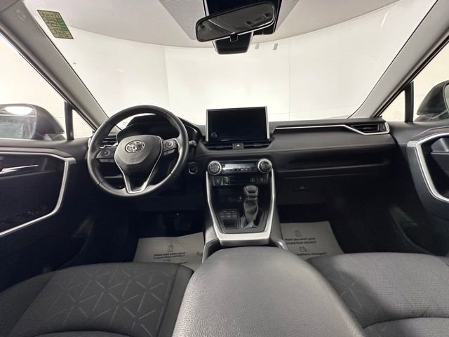 Used 2023 Toyota RAV4 XLE w/ Convenience Package AWD/4WD image 17