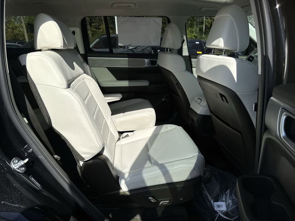 Used 2025 Hyundai Santa Fe Calligraphy image 37