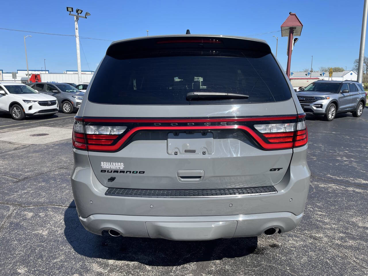 Used 2023 Dodge Durango GT AWD/4WD image 10