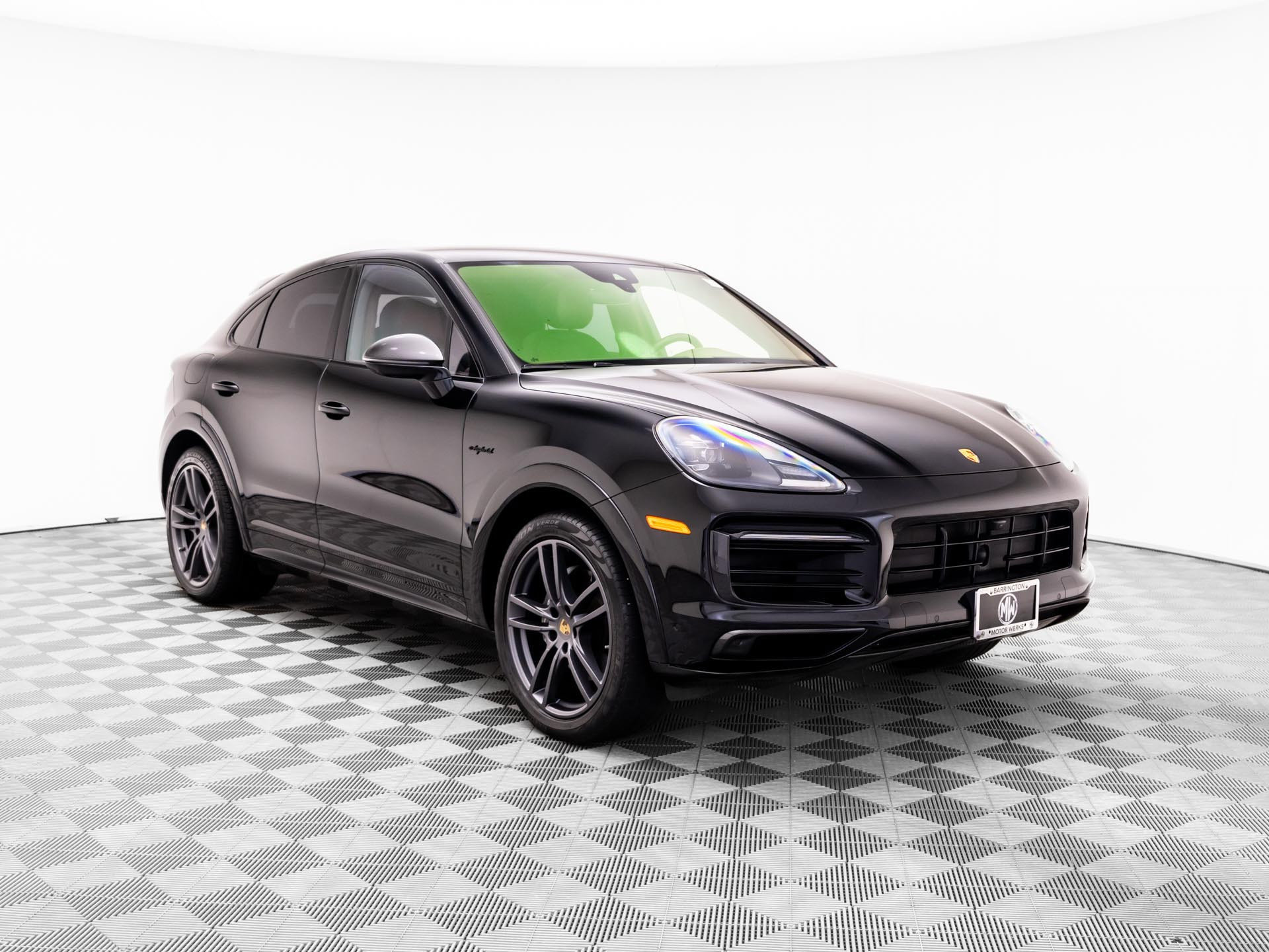 Used 2023 Porsche Cayenne Platinum Edition AWD/4WD image 6
