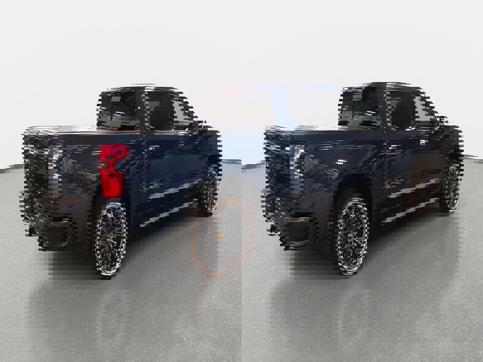 Used 2022 Chevrolet Silverado 1500 High Country w/ High Country Premium Package image 5