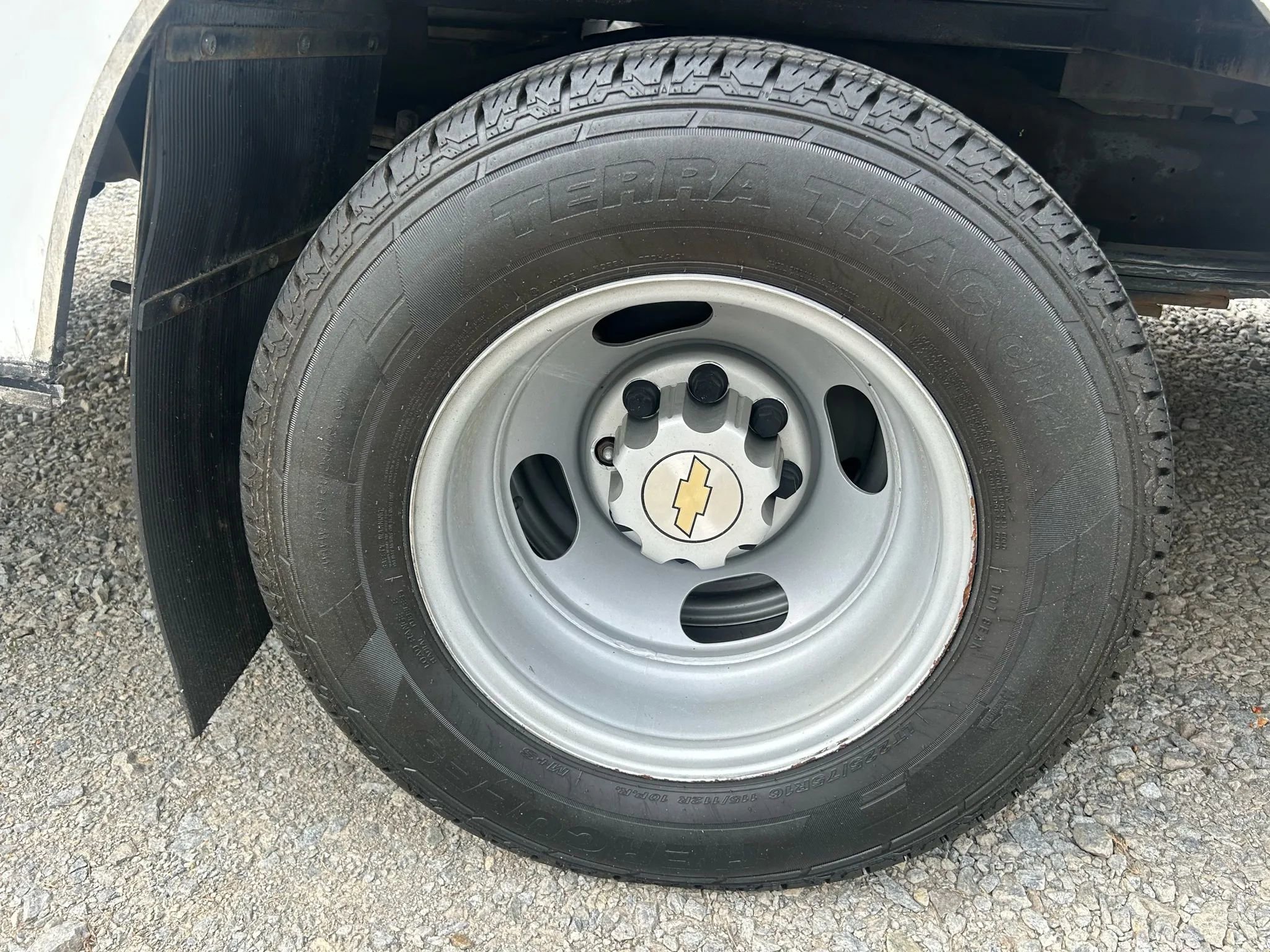 Used 2016 Chevrolet Express 3500 image 5