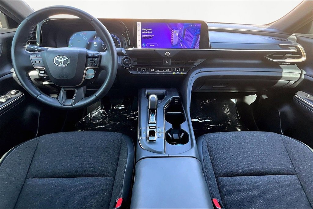 Used 2023 Toyota Crown XLE image 16