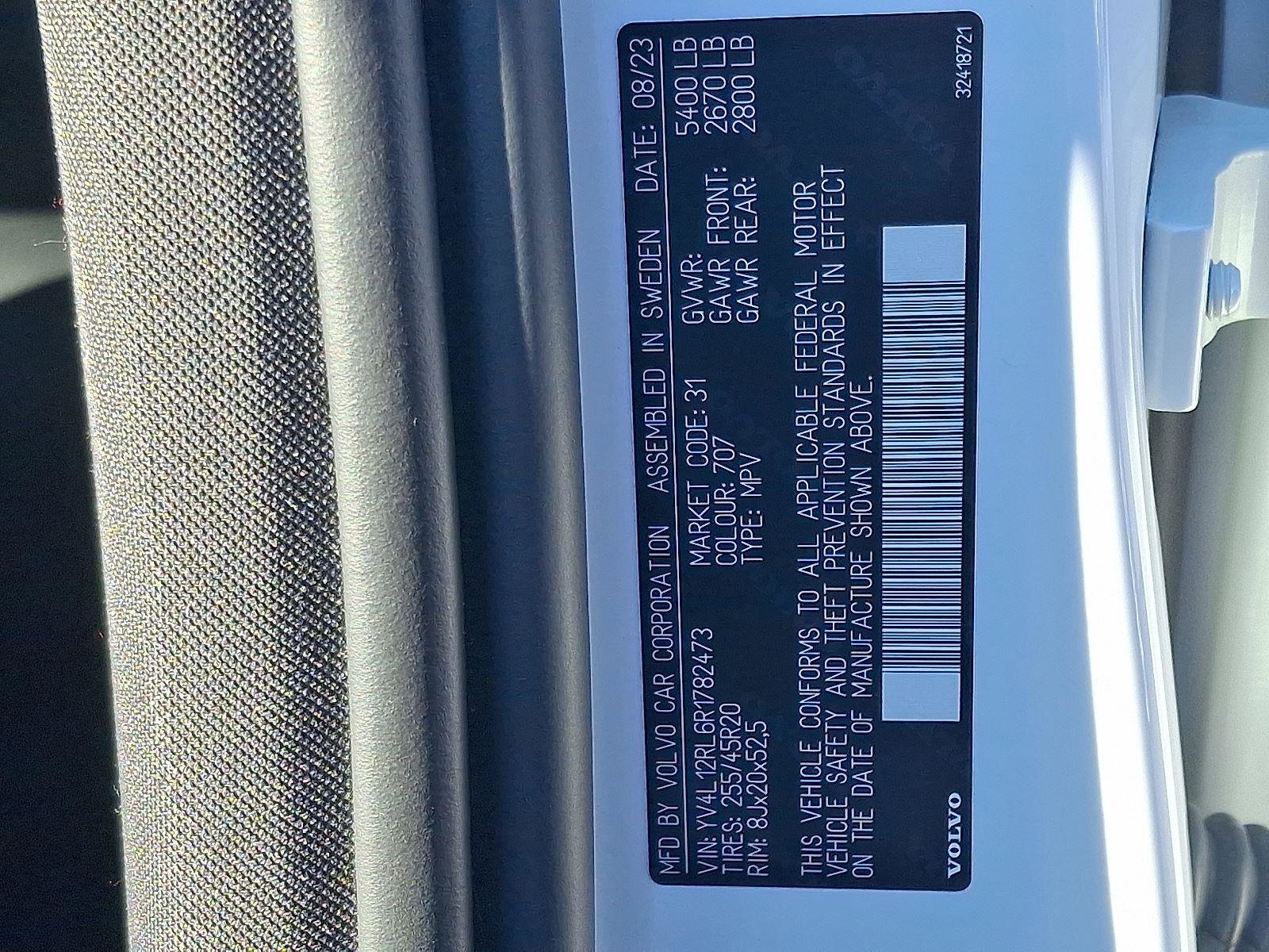 Certified 2024 Volvo XC60 B5 Plus w/ Climate Package AWD/4WD image 26